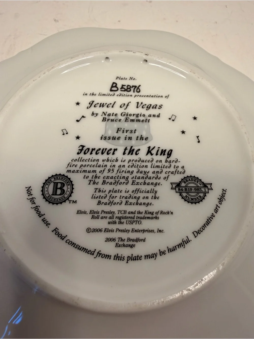 Bradford Exchange Jewel of Vegas Forever The King Elvis Presley Collector Plate
